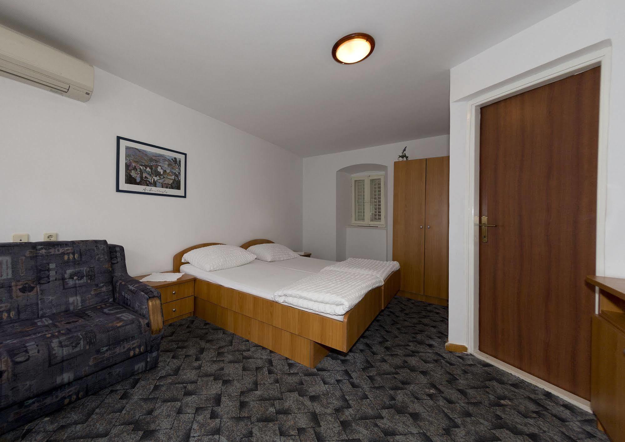 X-Rooms Дубровник Екстериор снимка