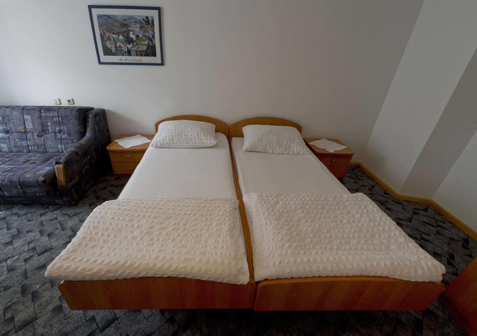 X-Rooms Дубровник Екстериор снимка