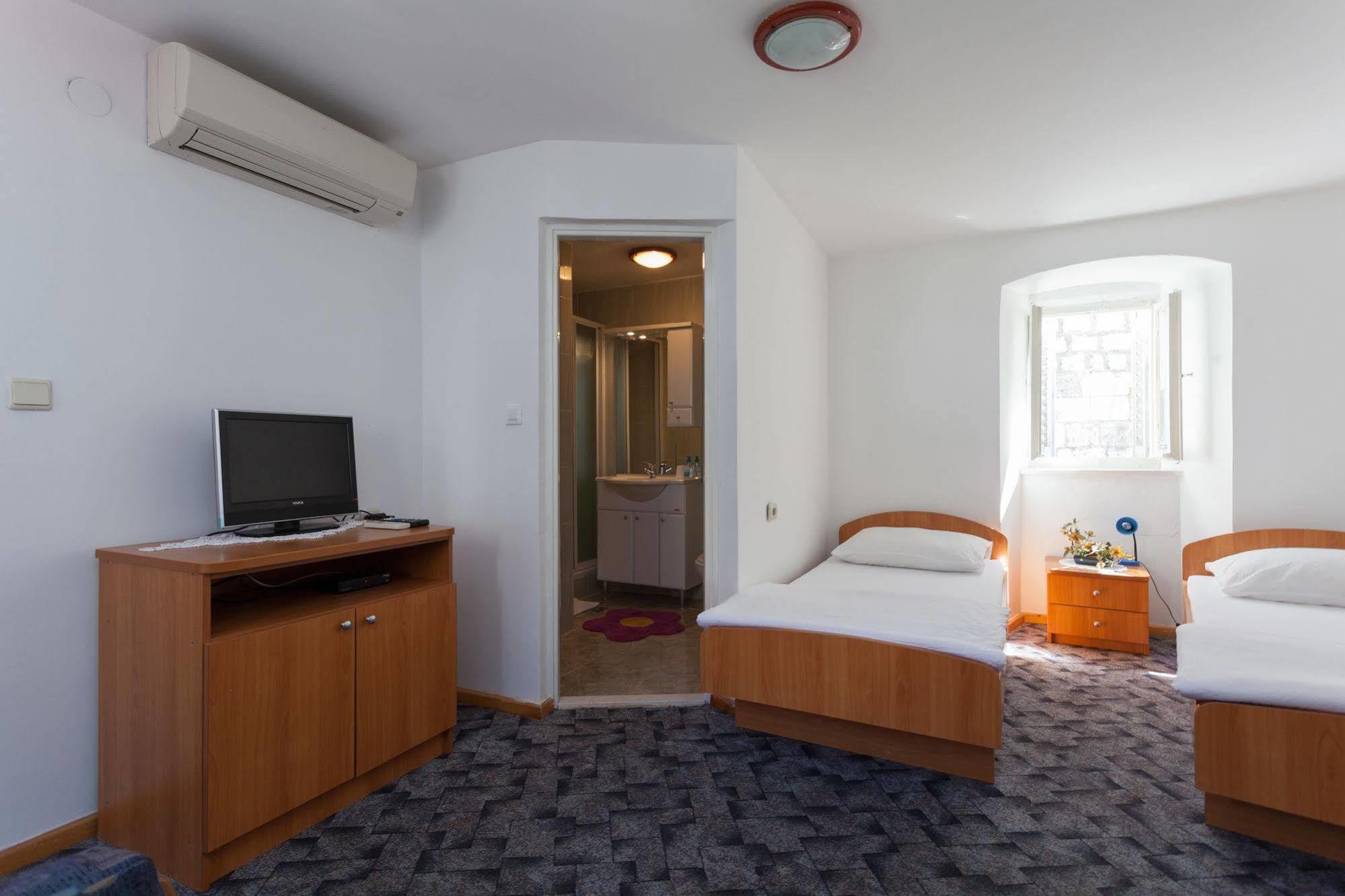 X-Rooms Дубровник Екстериор снимка